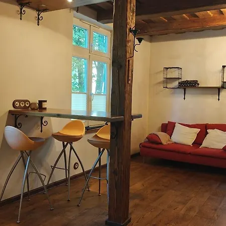 The Wooden Hideaway In The Heart Of Telliskivi Таллин